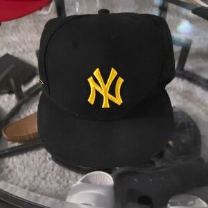 New Era Yankees Black and Yellow Hat 7 3/8 (731)